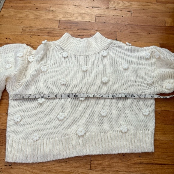 Farm Rio 3D Floral Pullover Sweater Size XL - Picture 4 of 7